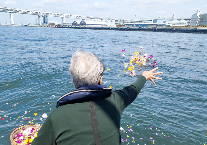 写真：国内外の美しい海を結ぶ海洋散骨・エンディングのトータルサポート