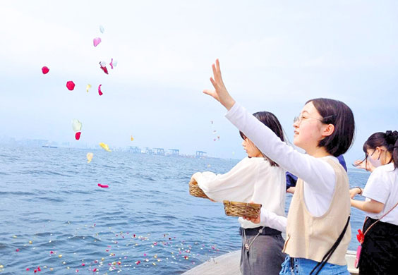 写真：CRUISE VACATION