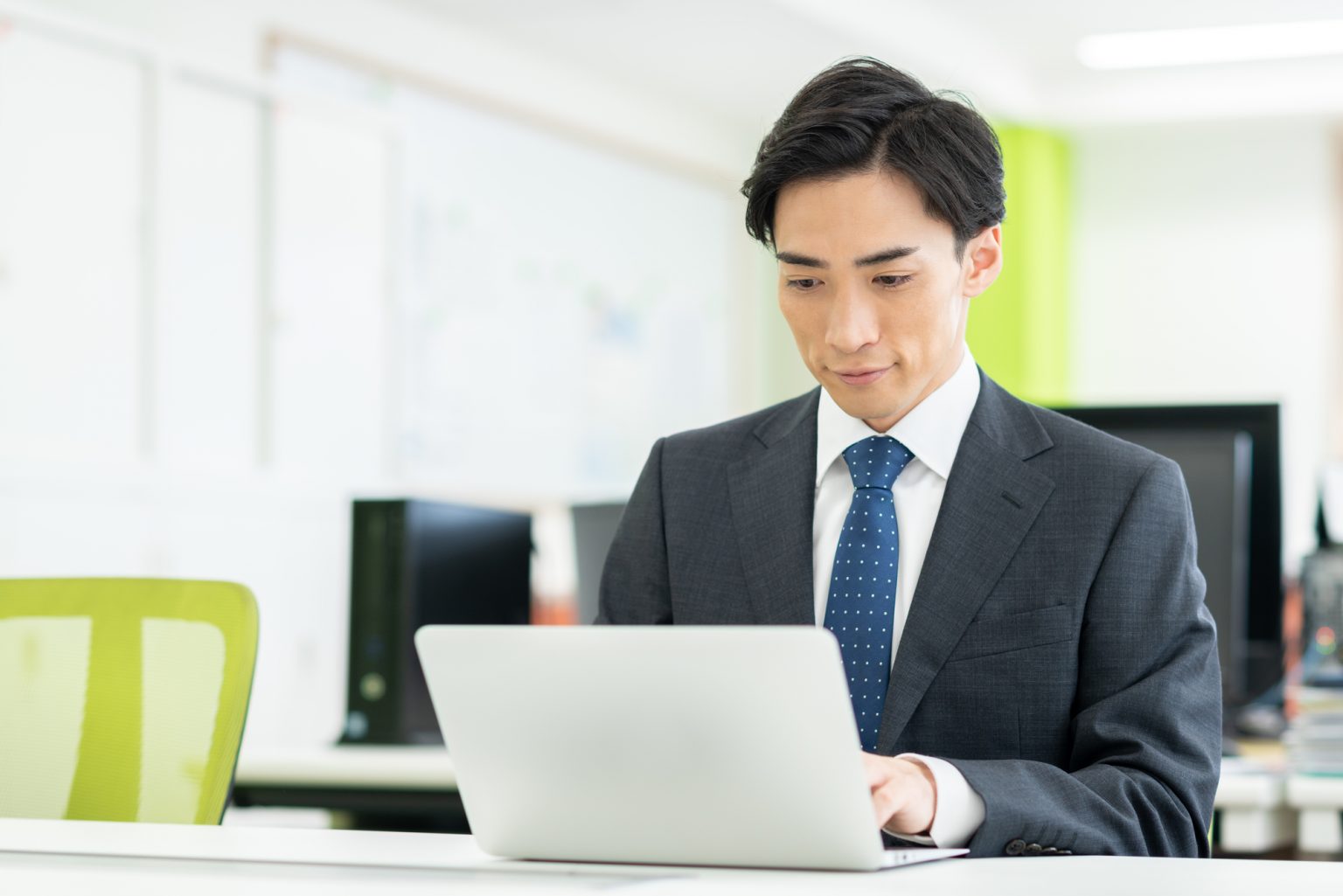 写真：コンシェルジュ営業